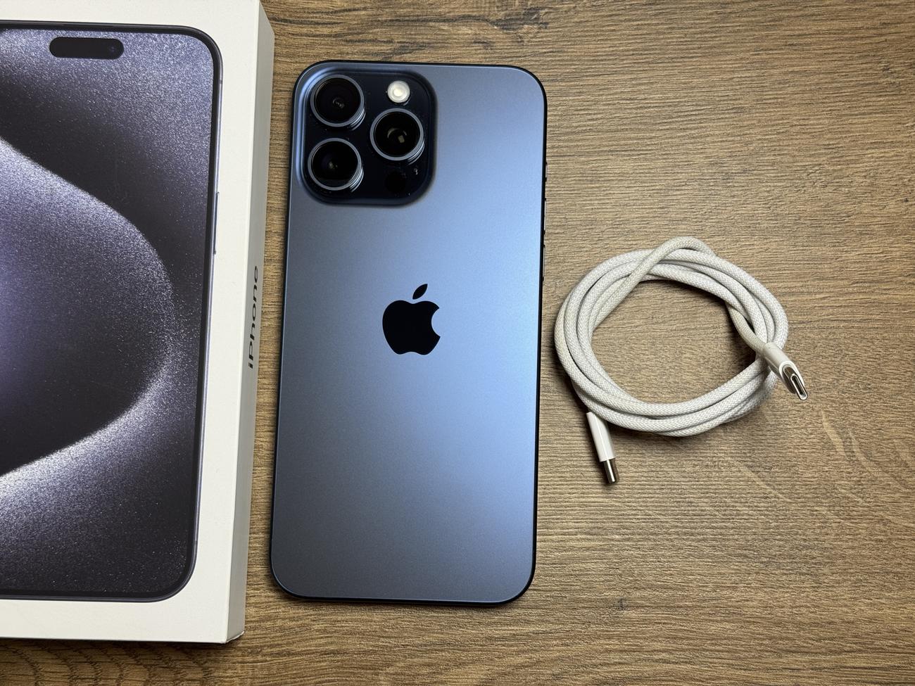 82dbf30f8a5068dbe124071d7ddb7c7677411e95 large