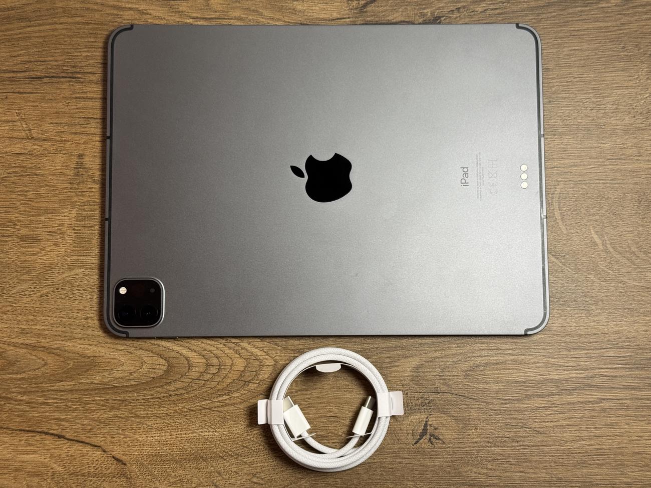 Afb3d59b4f843e5cf2d462fec8f750c137c0f7d4 large