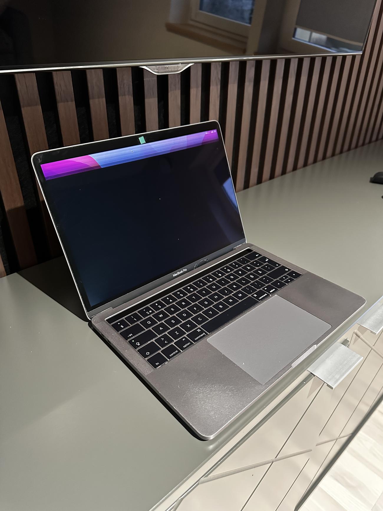 D7147734c2fe52df4e867d60776822fa4e9d1afd large