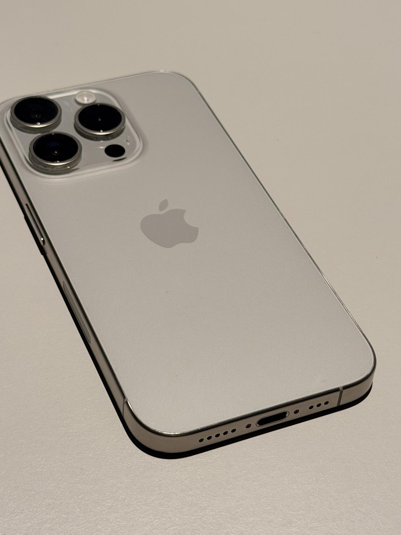 C61f98de8ad3ae86b32b34e7de7031e045e2f47e large