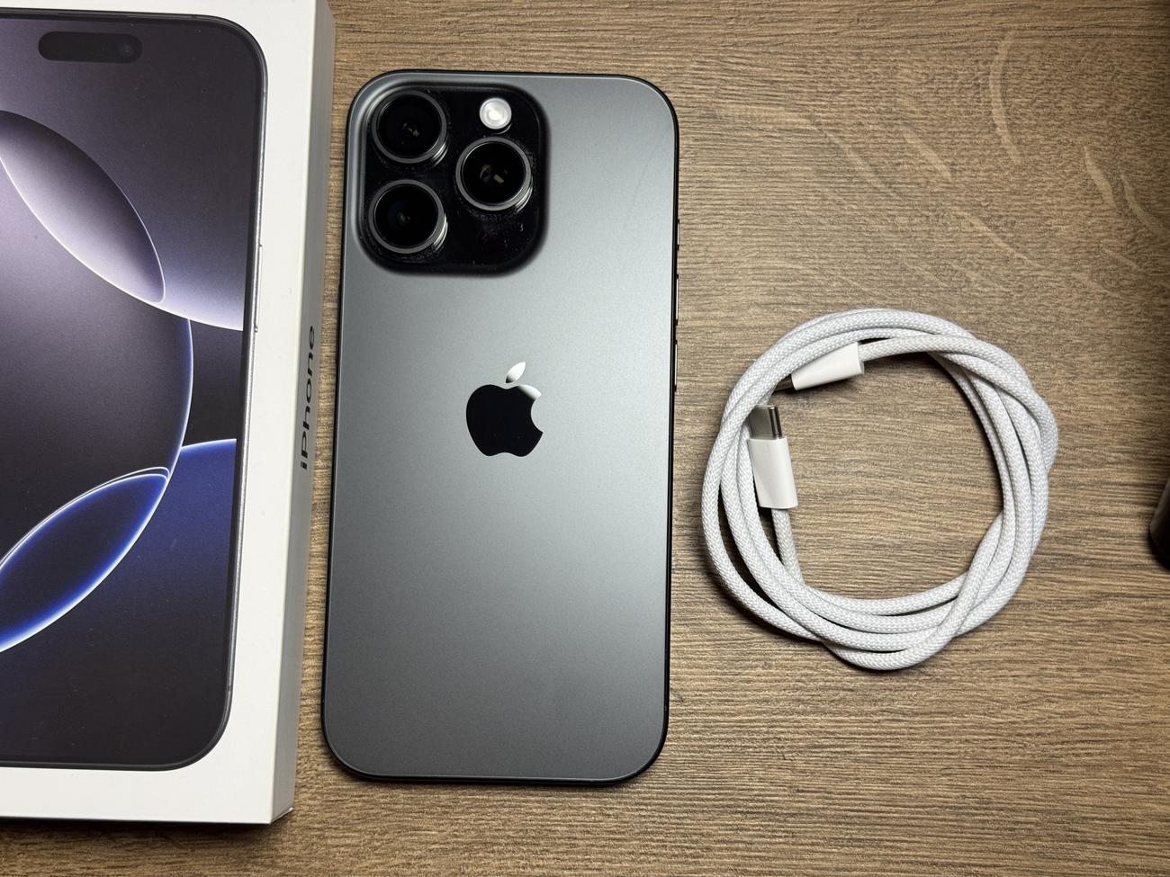 Fd78fb7c7522d4a39f62d96dff1394ddf3ad1948 large