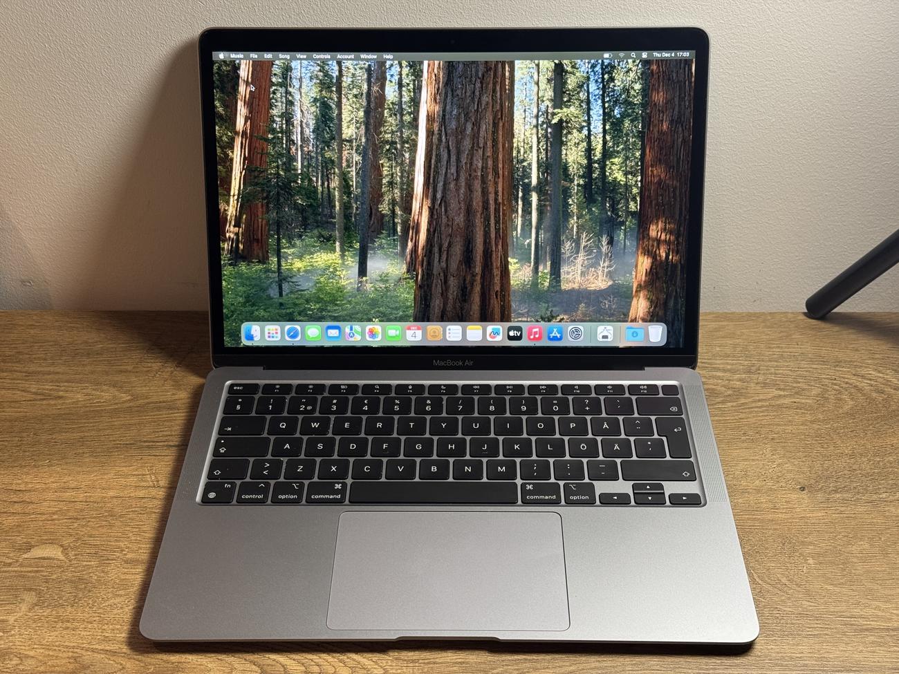 9d40562ffe70a3bd1d0b34947e806bb0bc061312 large