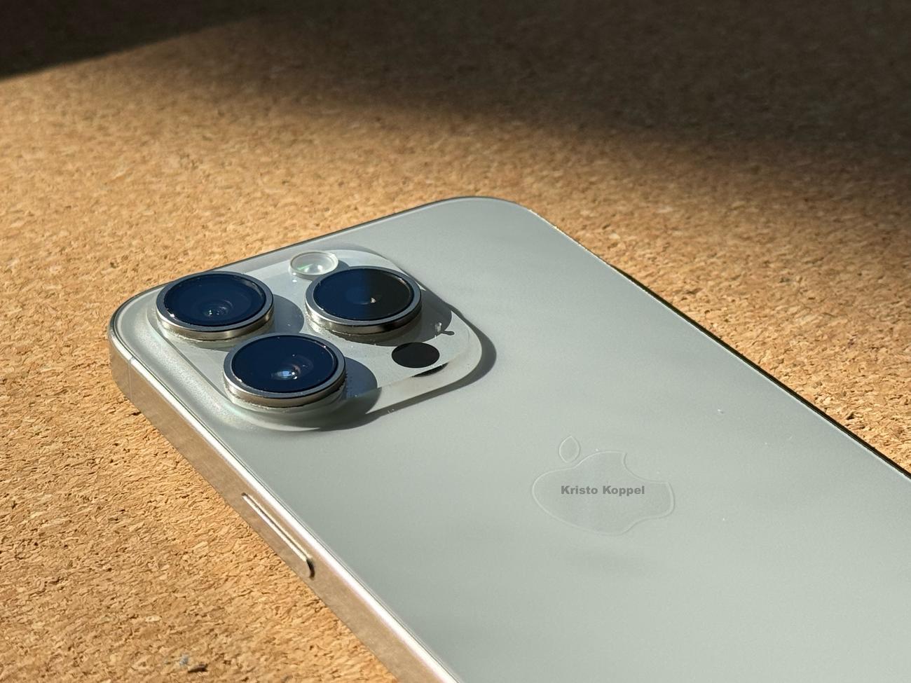 B36e12876e4c490f343c1b77df0559395547c3df large