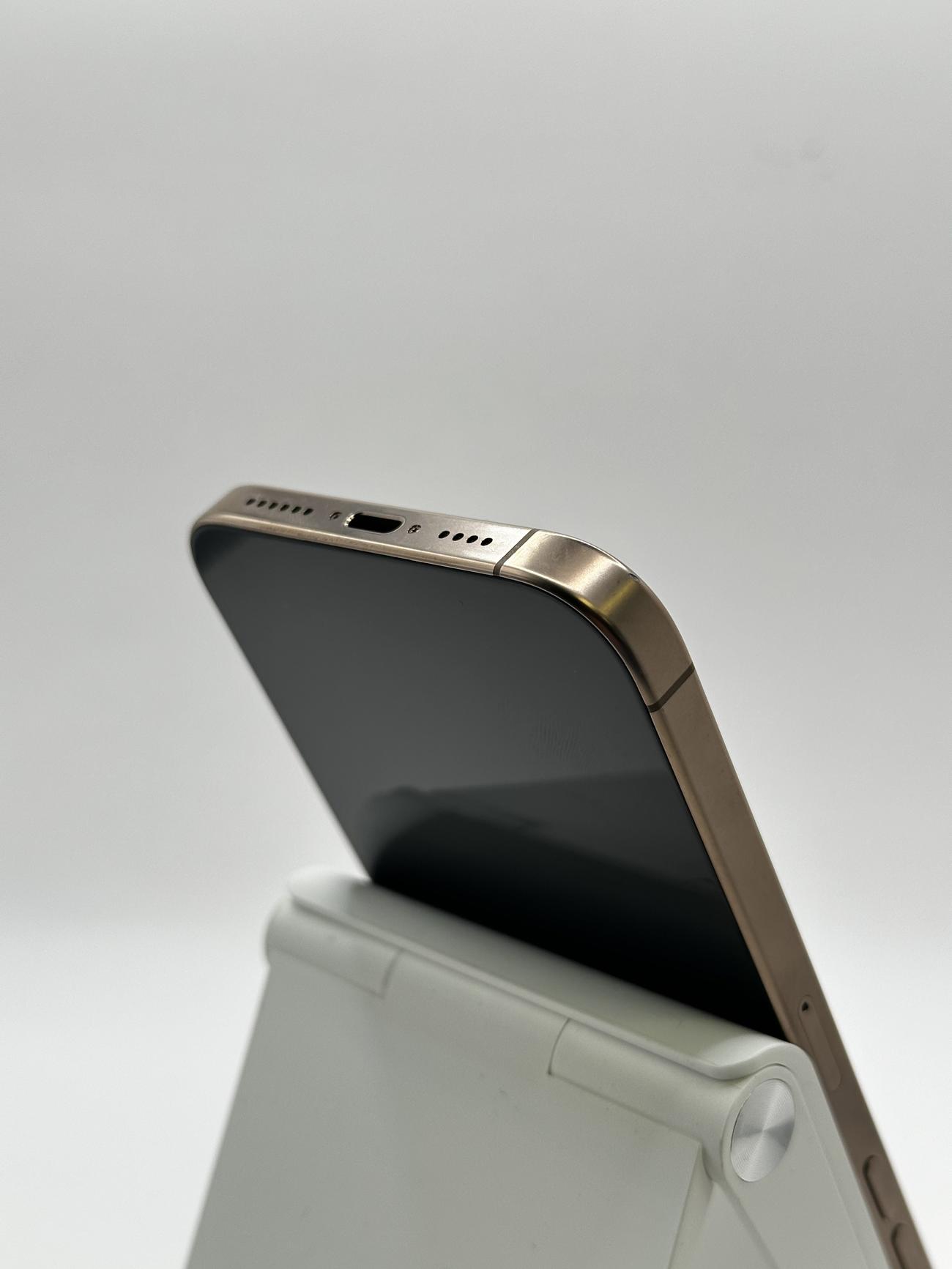 4eb9eaddbc747d039aa1d412729b5cca7c24deb9 large