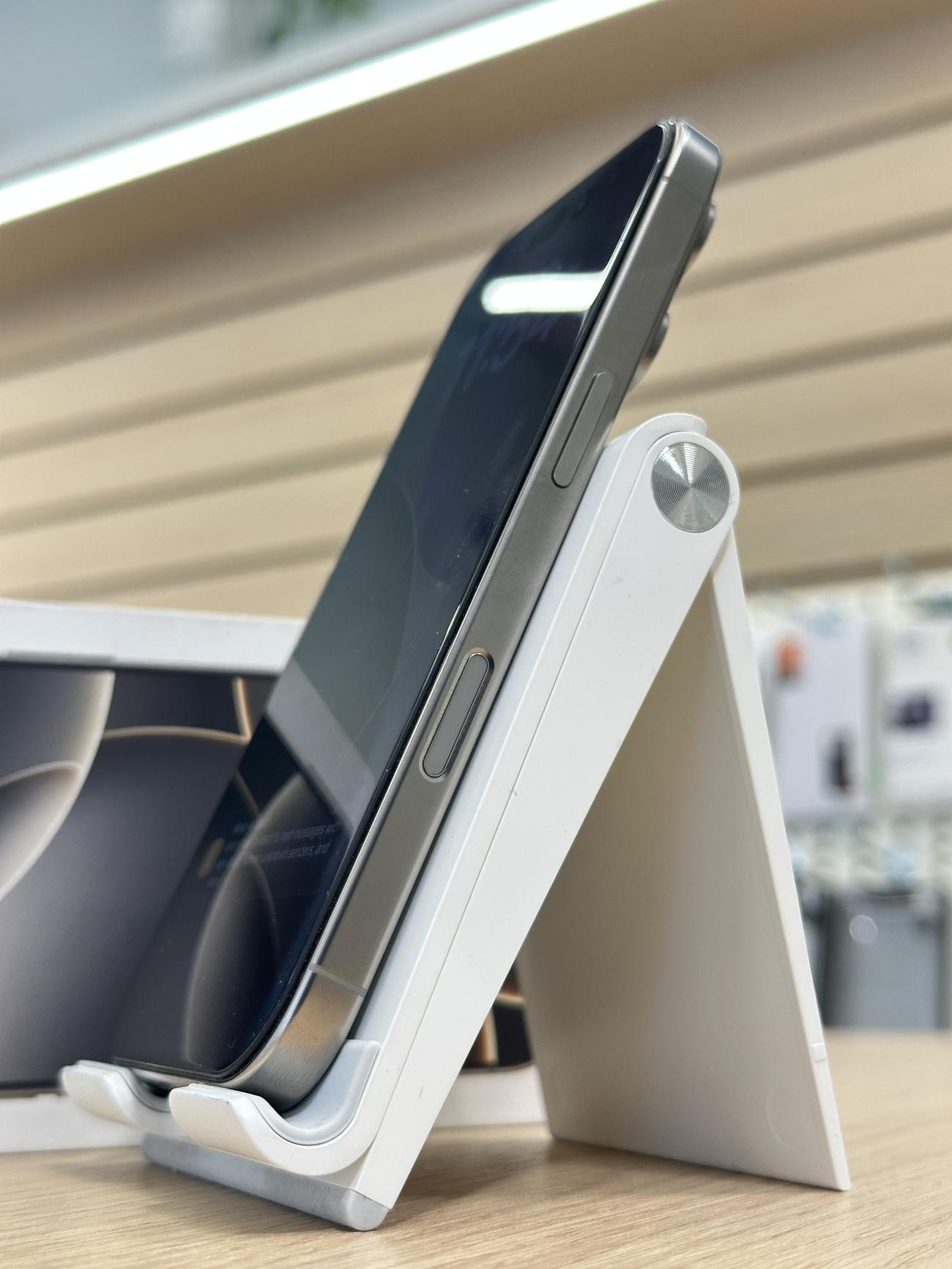 9aebbd797c7f3dd6c1efa7af0114d2153c423050 large