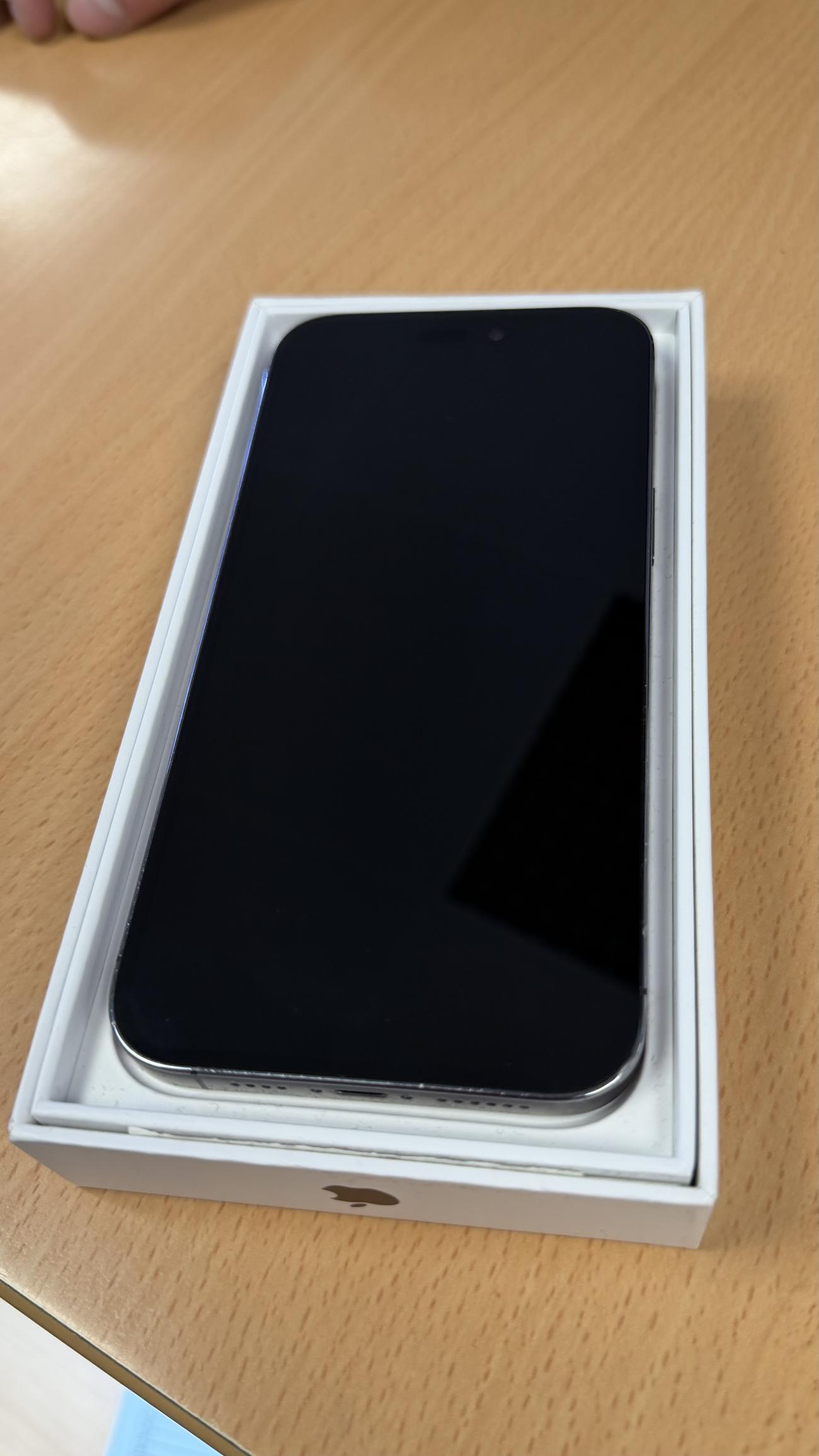 27e39a1f94afa78a0a02cce74d085bc2785d1671 large