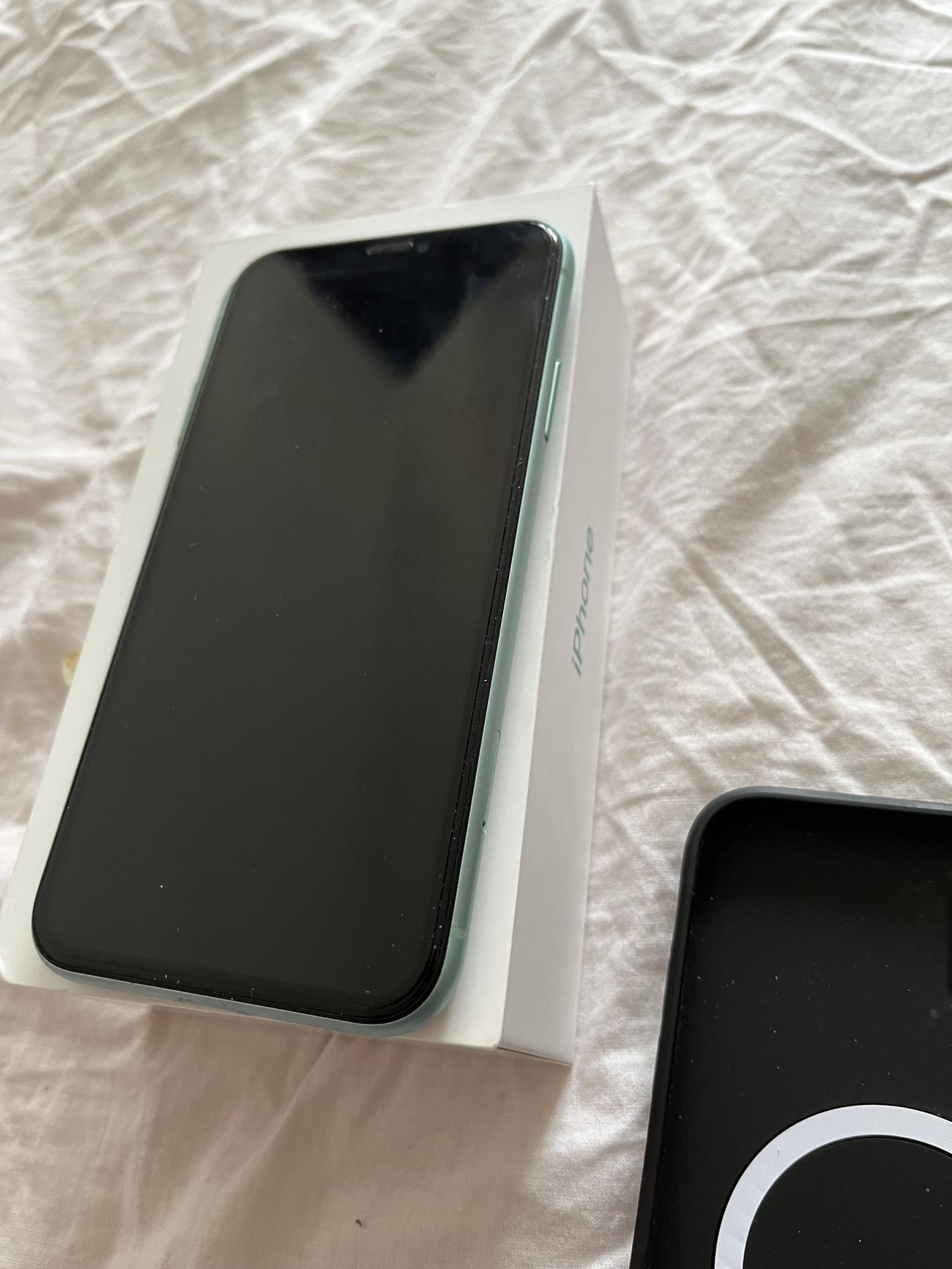 5ad5ecb1c68ad8f9a0d37c38814c704a80a9c16e large