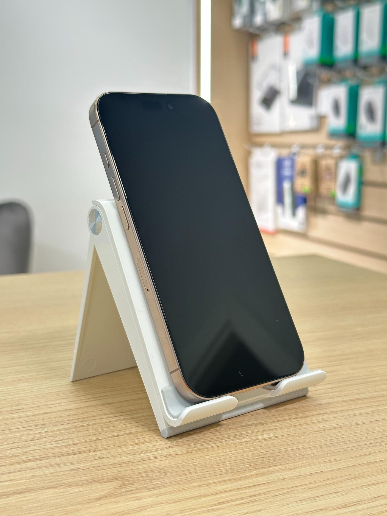 D5631cdfa0cb3ac2030a7c11ef0c04b165dfc524 large